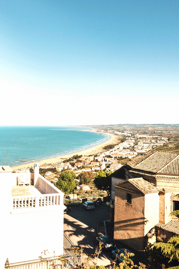 Uno scorcio di vista sul golfo da una camera dell'hoteldei7